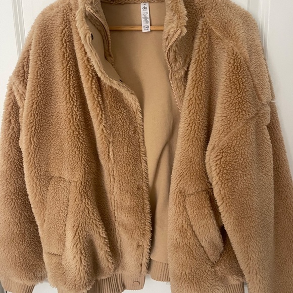 Alo Yoga Oversized Faux Fur Teddy Jacket – Size M - Picture 2 of 4